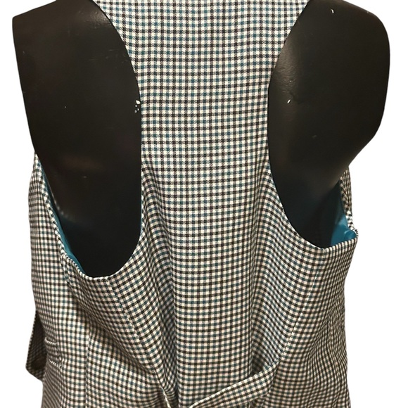 Grace Karin vest with teal lining. Workable front pockets and adjustable back. - Picture 6 of 7